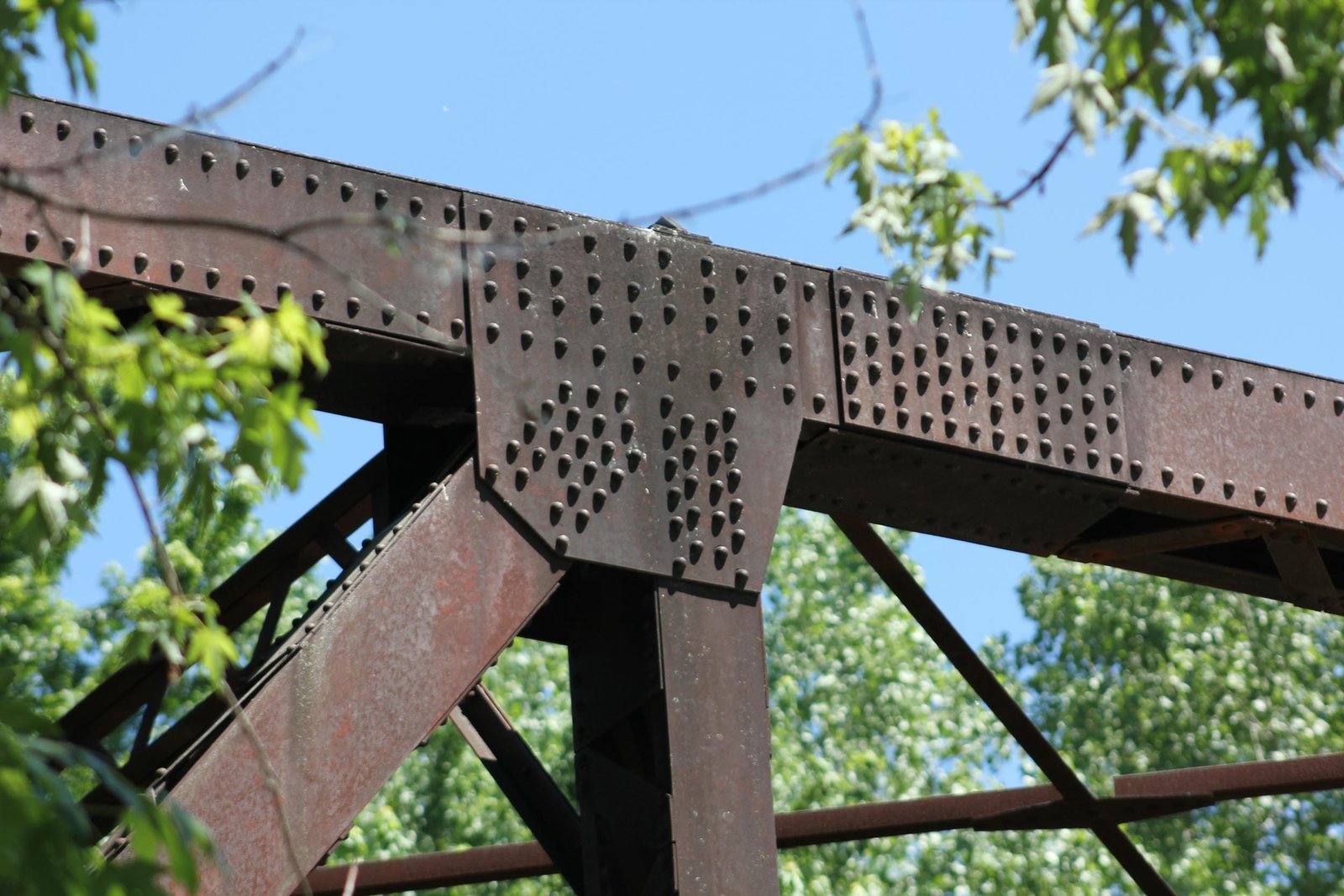 Upper connection